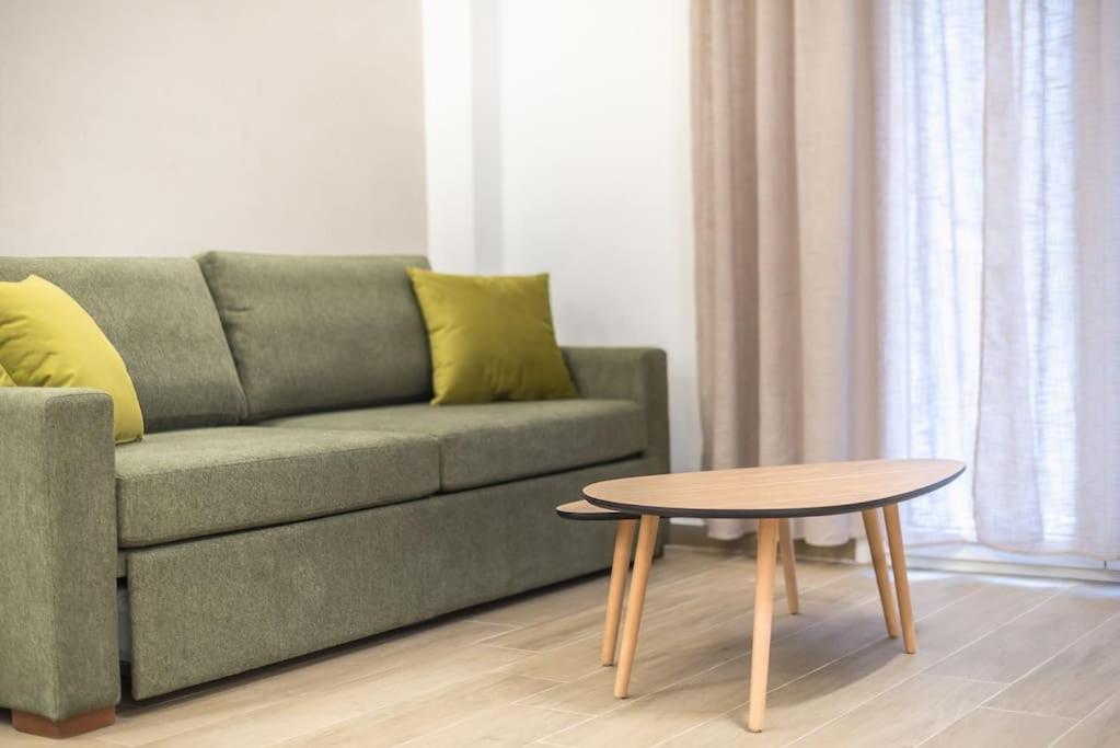 Elegant Apartment In Athens Atenas Exterior foto